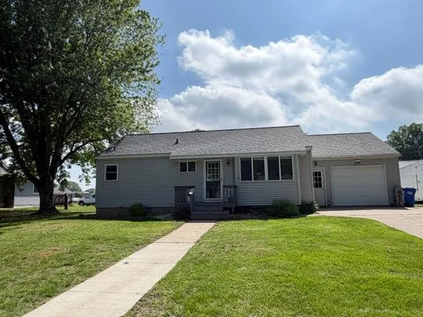 $149,900 | 247 7th Street, Dawson, MN 56232