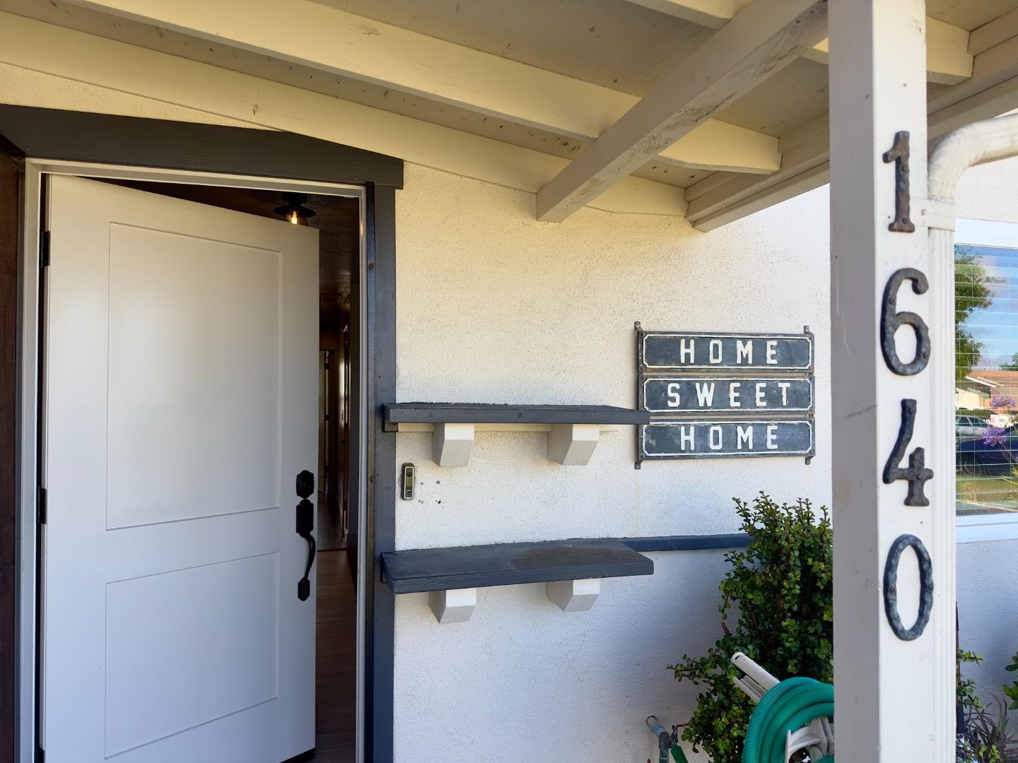 1640 Ukiah Way Salinas, CA 93906 - Photo 7 of 34