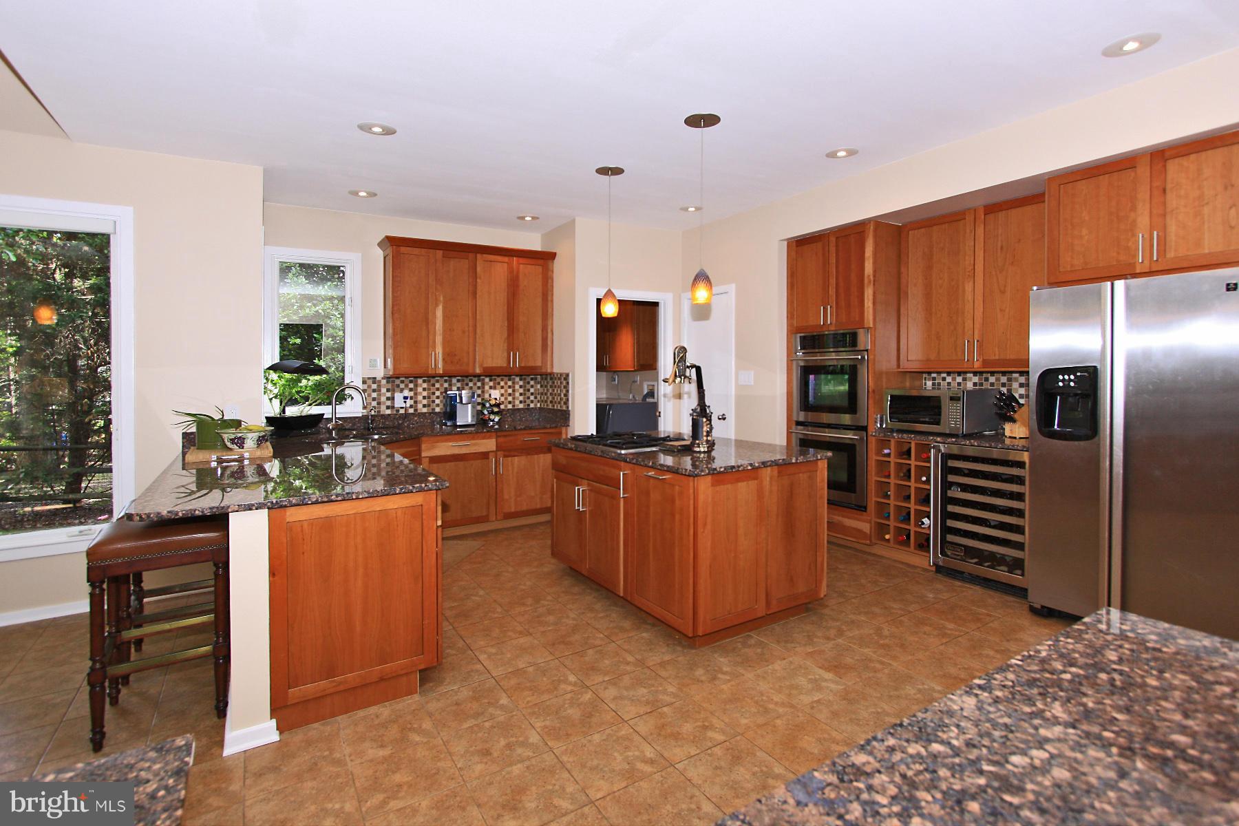 11325 Woodbrook Lane Reston, VA 20194 - Photo 14 of 30 Kitchen