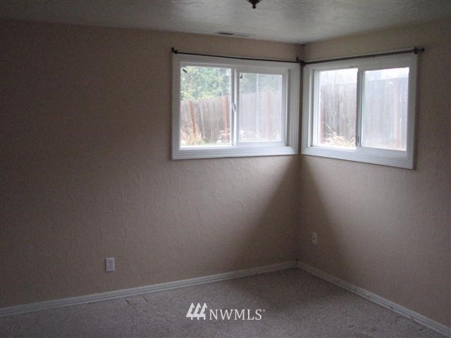 19672 Anderson Road Mount Vernon, WA 98274 - Photo 5 of 13 Gallery Image 5