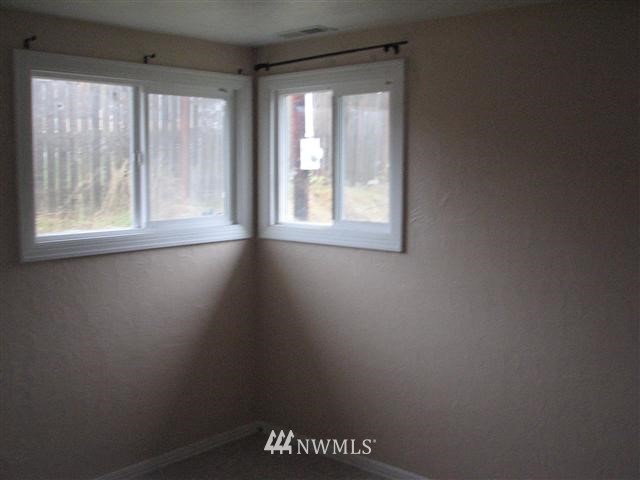 19672 Anderson Road Mount Vernon, WA 98274 - Photo 7 of 13 Gallery Image 7