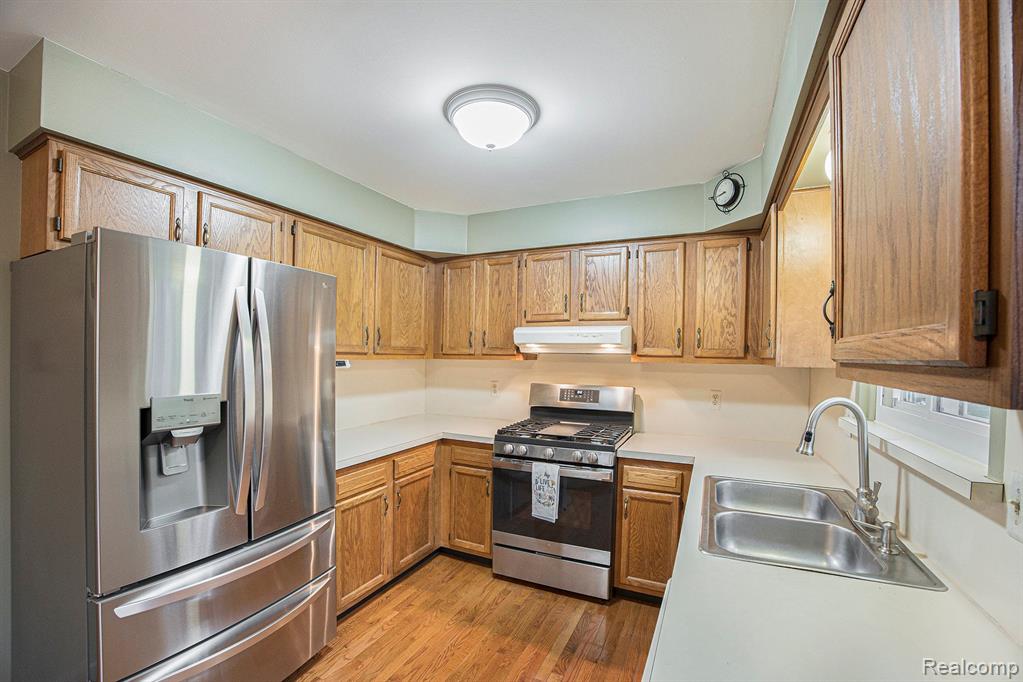 2927 Corinthia Drive Rochester Hills, MI 48309 - Photo 10 of 32