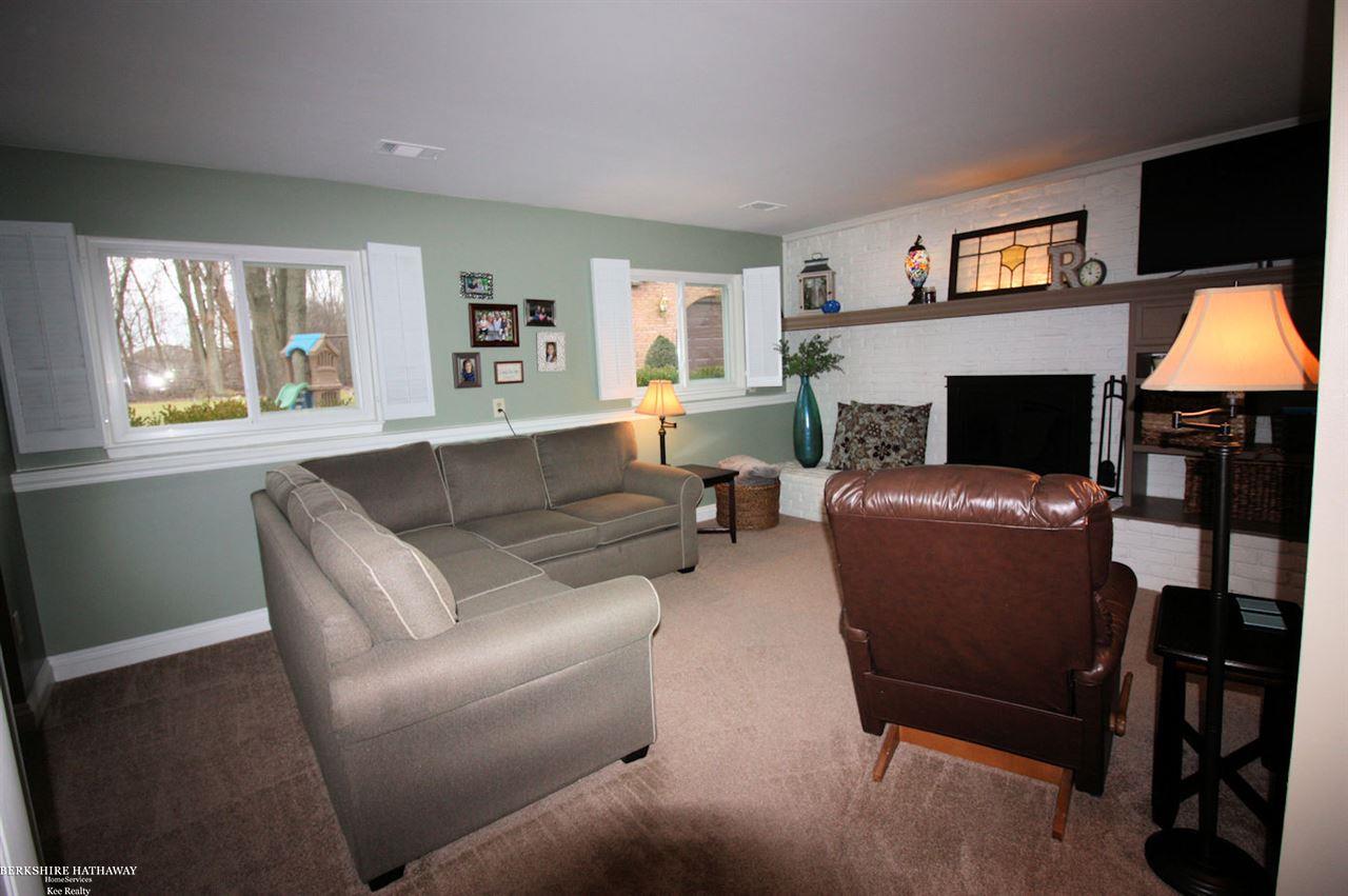 934 Trombley Road Troy, MI 48083 - Photo 14 of 33 31368781-14.JPG