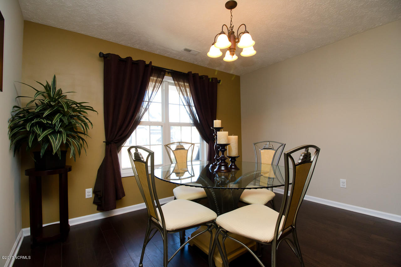 246 Merin Height Road Jacksonville, NC 28546 - Photo 11 of 37 Dining