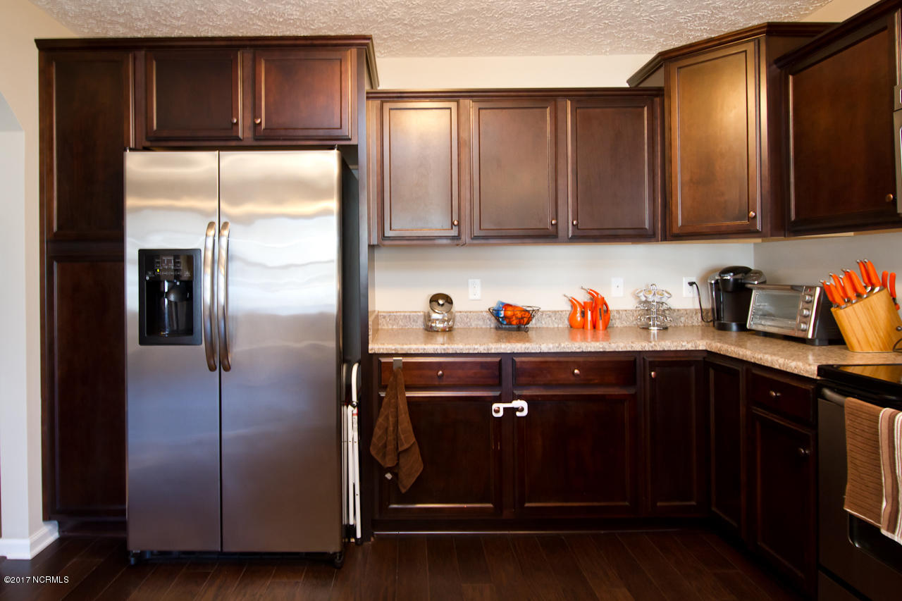 246 Merin Height Road Jacksonville, NC 28546 - Photo 14 of 37 Kitchen