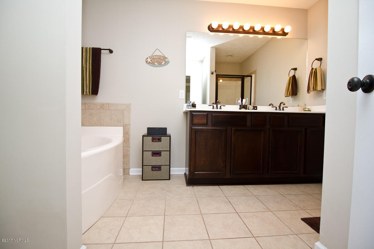 246 Merin Height Road Jacksonville, NC 28546 - Photo 30 of 37 Master Bath