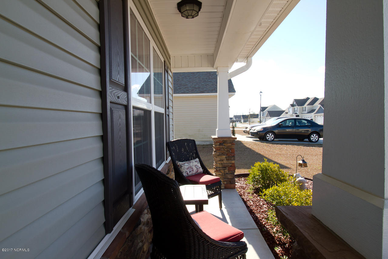 246 Merin Height Road Jacksonville, NC 28546 - Photo 7 of 37 Porch
