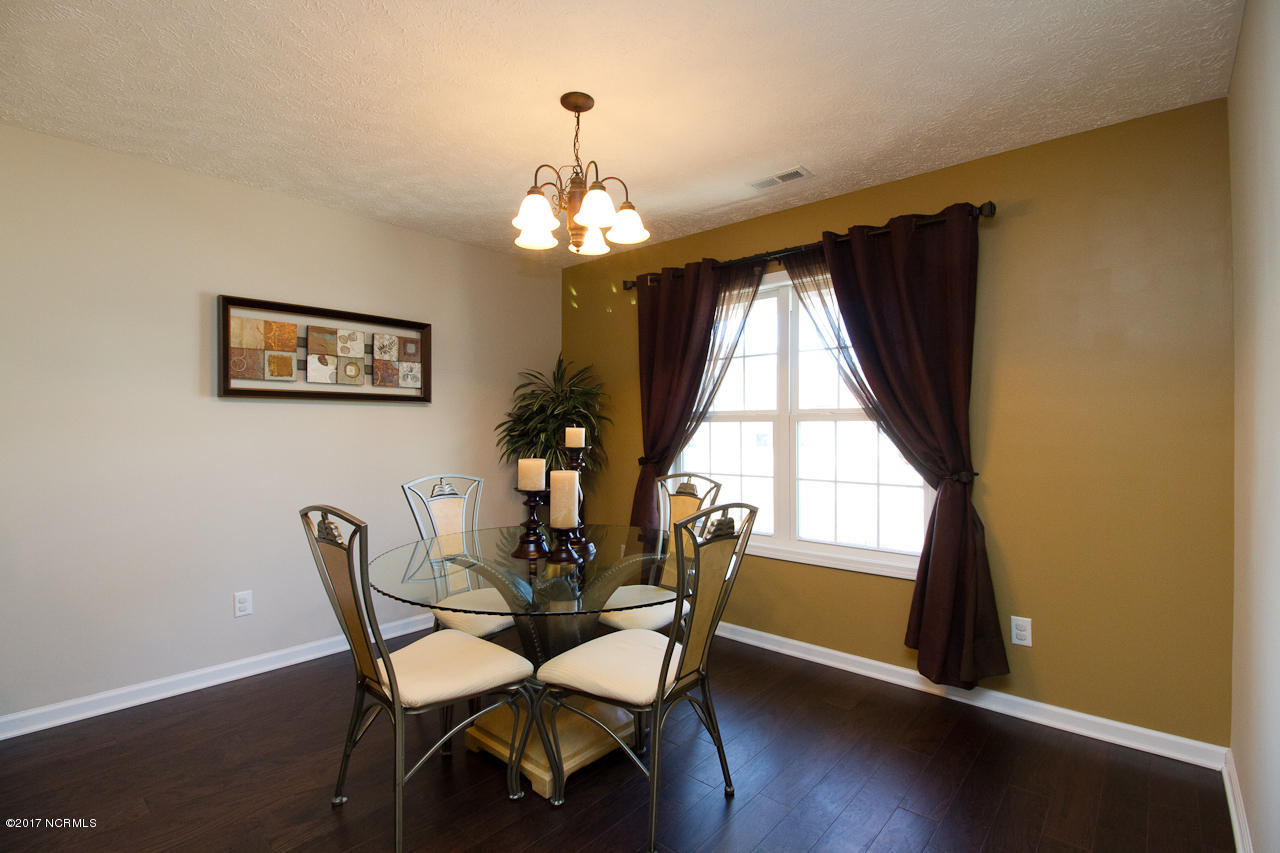 246 Merin Height Road Jacksonville, NC 28546 - Photo 10 of 37 Dining