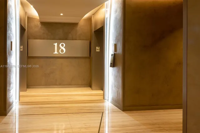 $5,000 | 1000 Brickell Plaza, Unit 1806, Miami, FL 33131