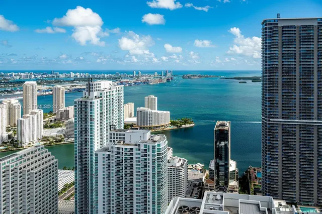 $5,000 | 1000 Brickell Plaza, Unit 1806, Miami, FL 33131