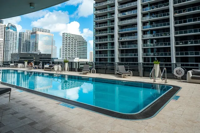 $5,000 | 1000 Brickell Plaza, Unit 1806, Miami, FL 33131