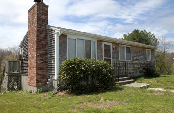 115 Old County Road Westport, MA 02790 - Photo 2 of 4 Gallery Image 2