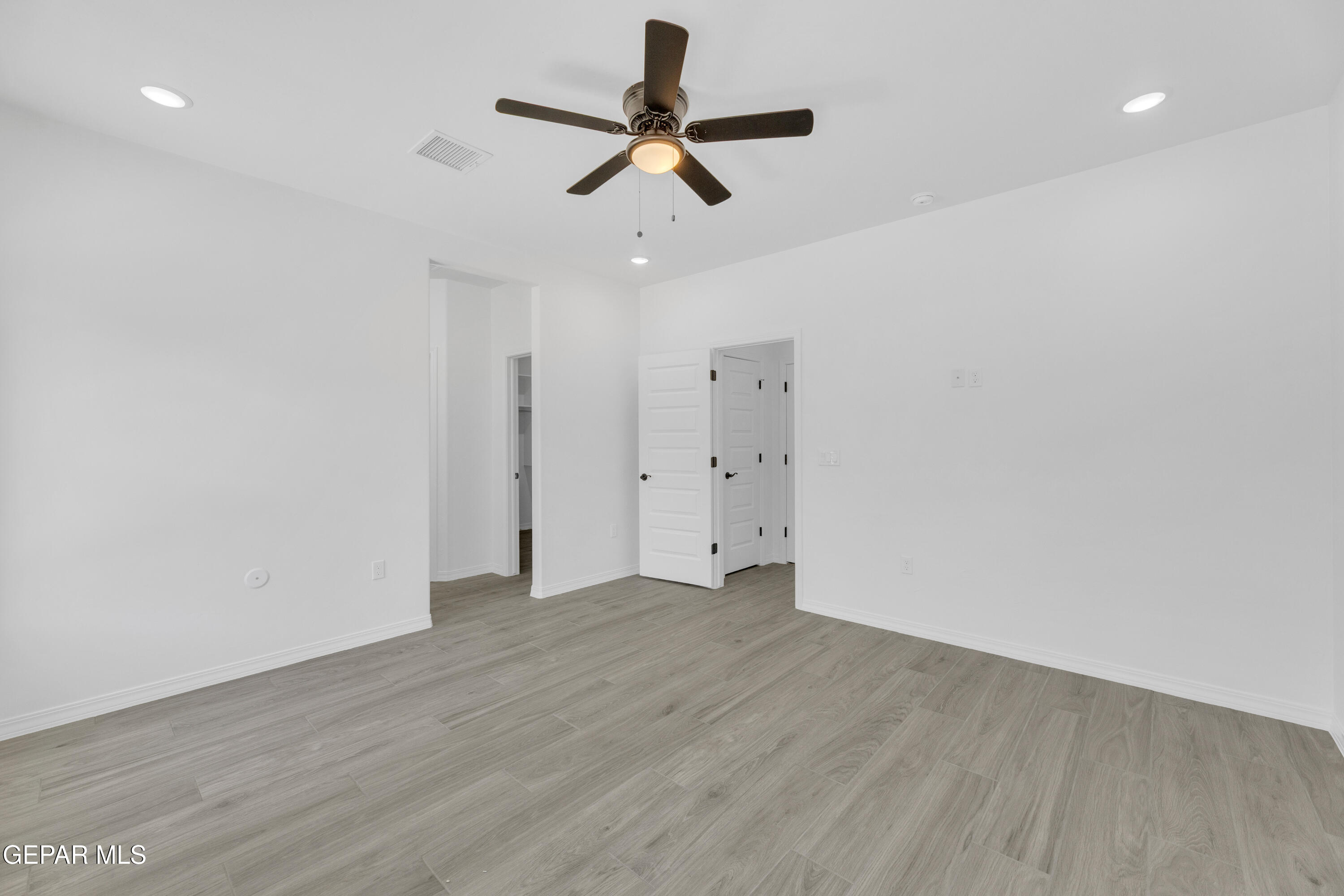 871 Country Club Road, Unit 4C El Paso, TX 79932 - Photo 34 of 50 12 (2)