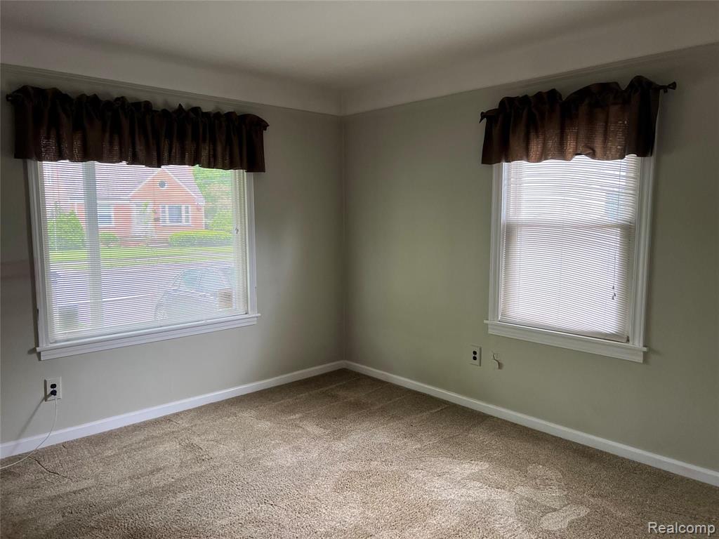3450 Harding Street Dearborn, MI 48124 - Photo 6 of 31