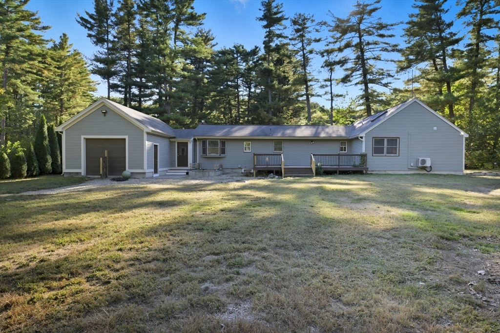 5 Charles Street Georgetown, MA 01833 - Photo 33 of 36