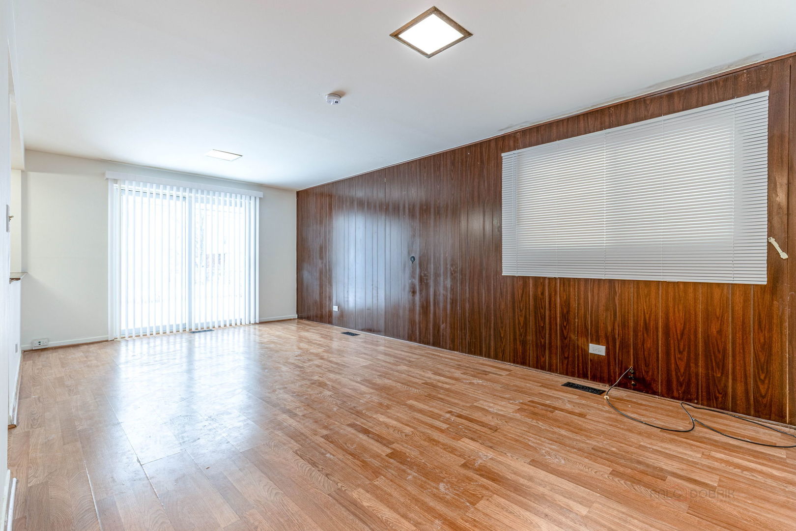 9260 Dee Road Des Plaines, IL 60016 - Photo 11 of 34