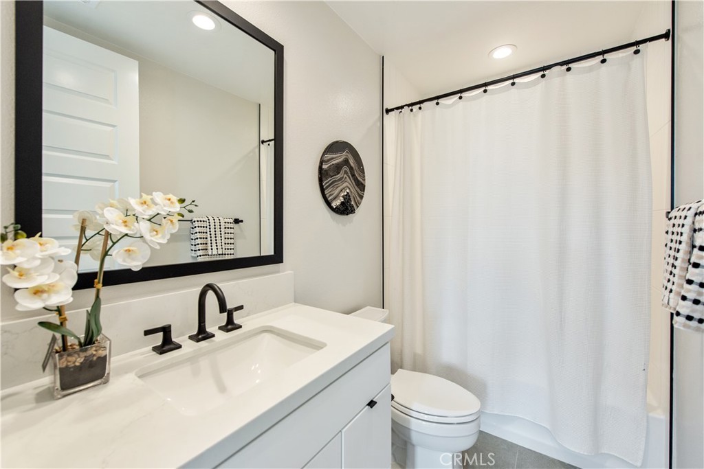 216 Stage Irvine, CA 92618 - Photo 14 of 40