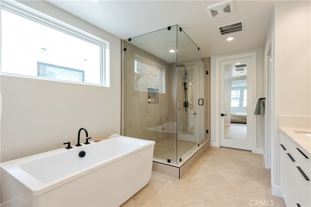 216 Stage Irvine, CA 92618 - Photo 19 of 40