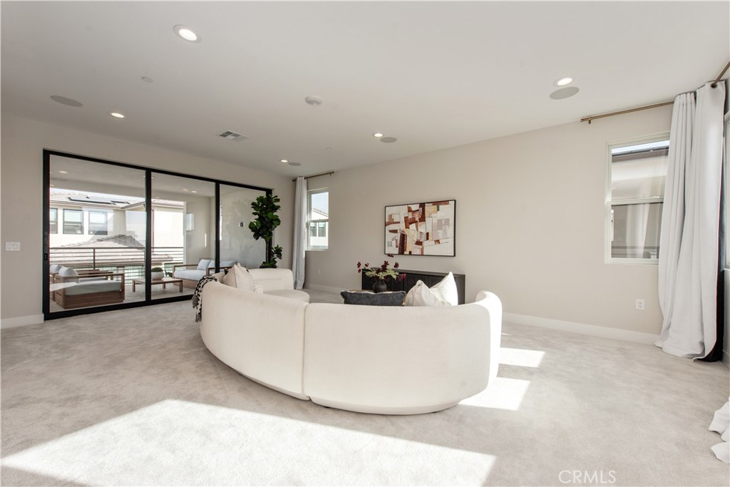 216 Stage Irvine, CA 92618 - Photo 32 of 40