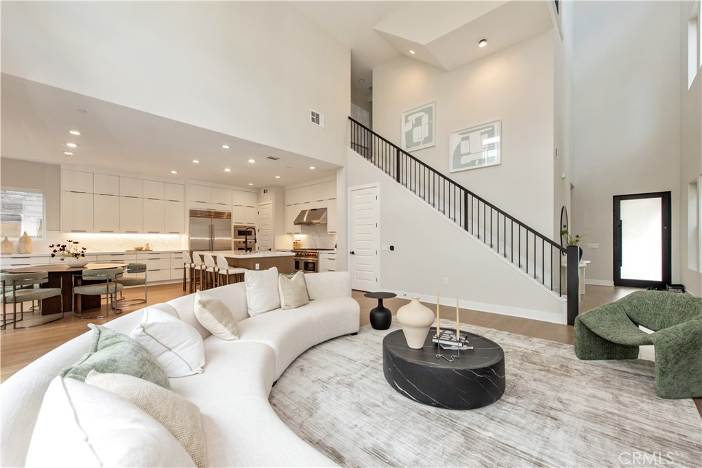 216 Stage Irvine, CA 92618 - Photo 6 of 40