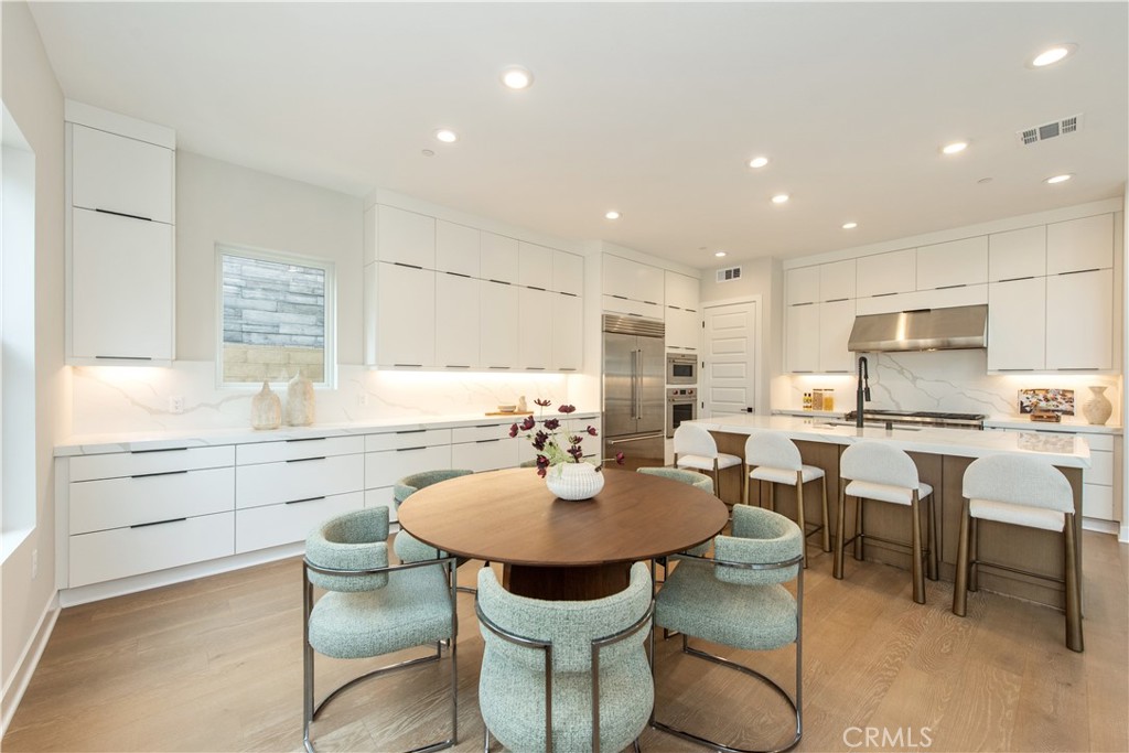 216 Stage Irvine, CA 92618 - Photo 9 of 40