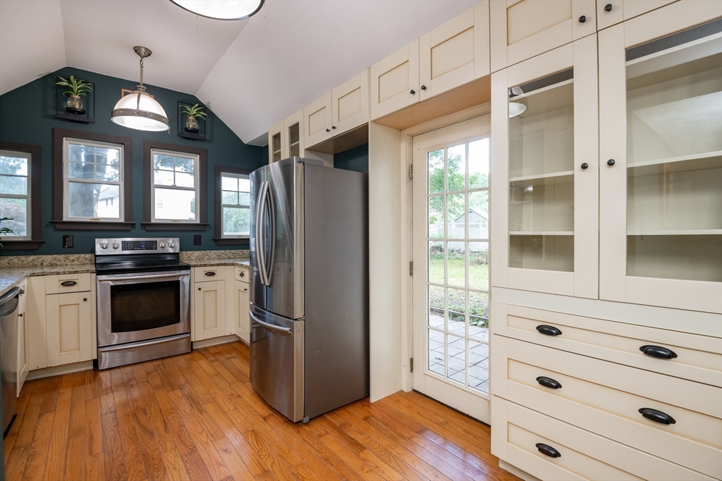 22 R Andover Street Peabody, MA 01960 - Photo 13 of 23 Gallery Image 13