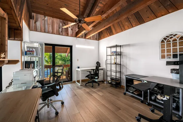 $4,900,000 | 115 Windy Point Circle, Marathon, FL 33050