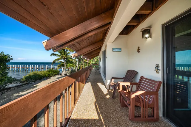 $4,900,000 | 115 Windy Point Circle, Marathon, FL 33050