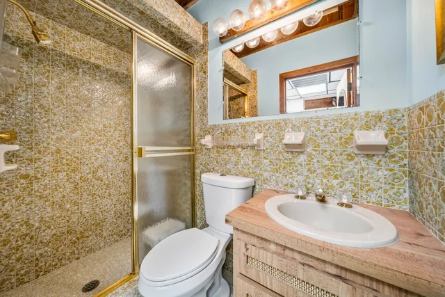 $4,900,000 | 115 Windy Point Circle, Marathon, FL 33050