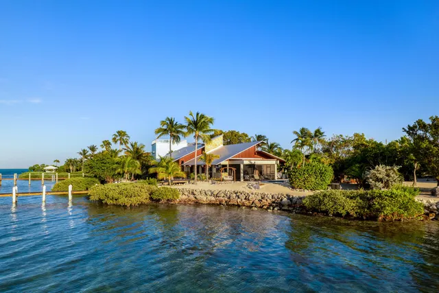 $4,900,000 | 115 Windy Point Circle, Marathon, FL 33050