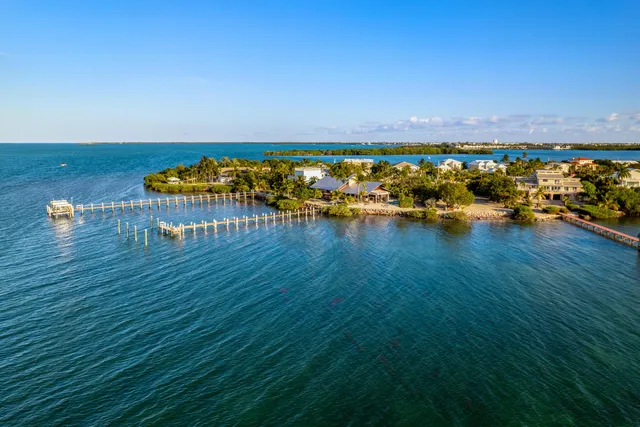 $4,900,000 | 115 Windy Point Circle, Marathon, FL 33050