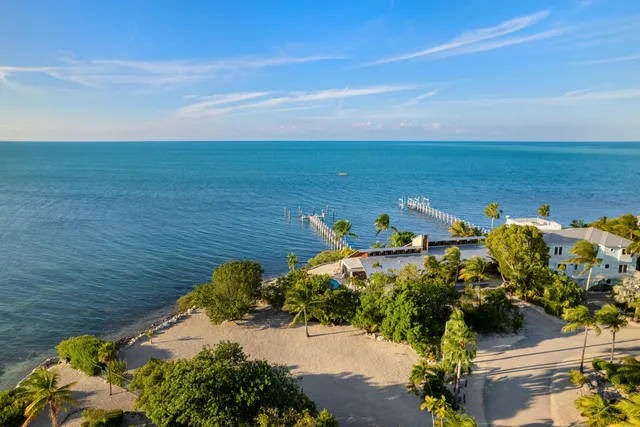 $4,900,000 | 115 Windy Point Circle, Marathon, FL 33050