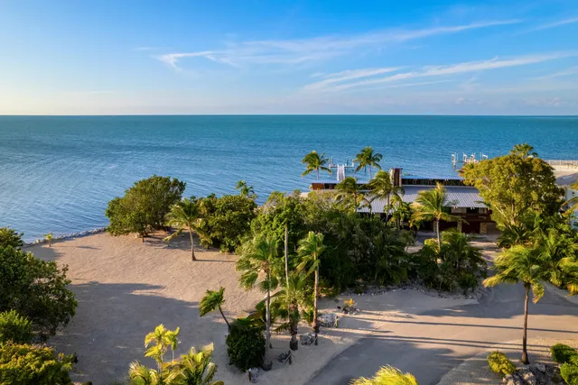 a view of a lake with houses