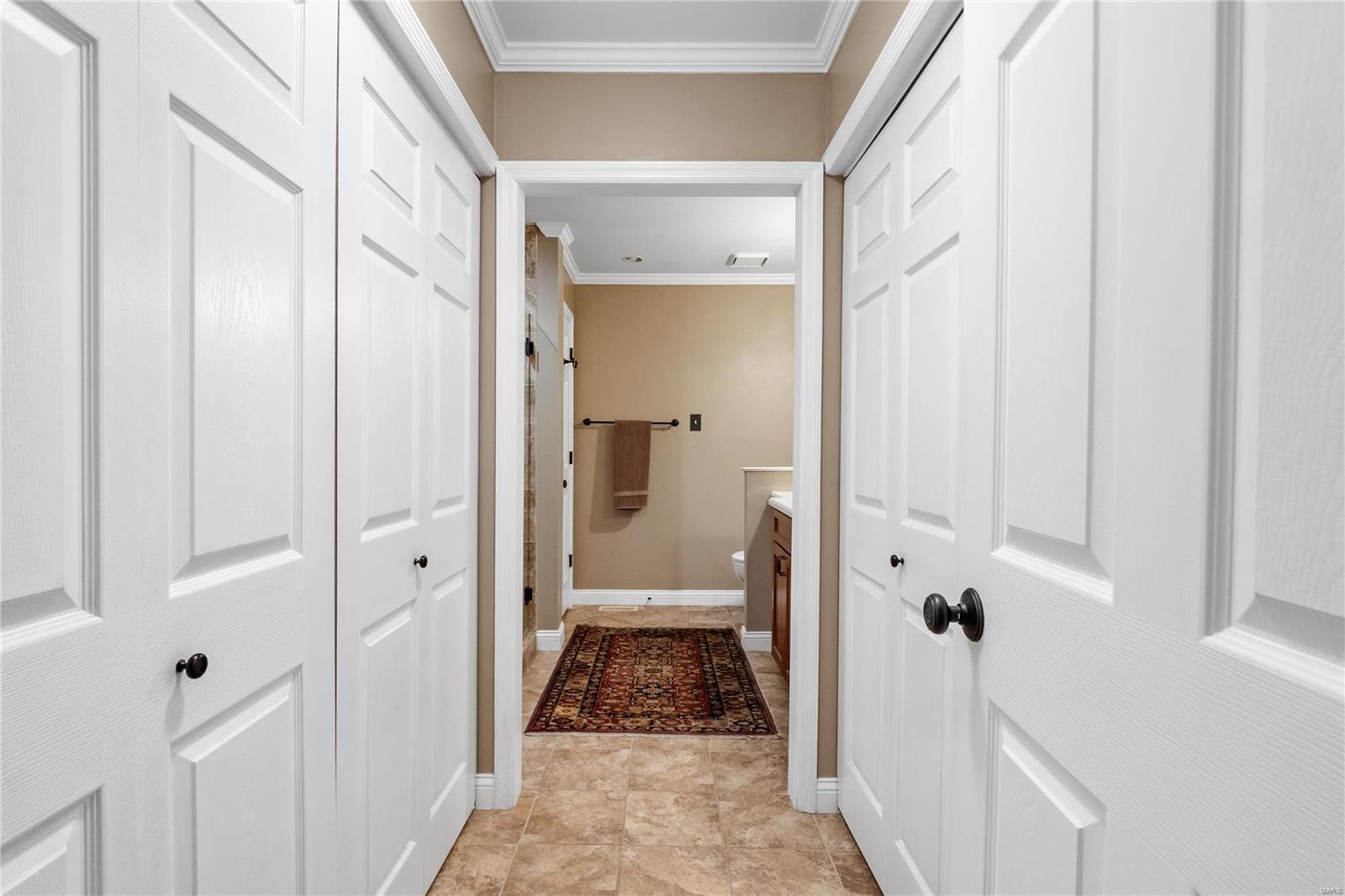 15806 Thomas Ridge Court Chesterfield, MO 63017 - Photo 12 of 35