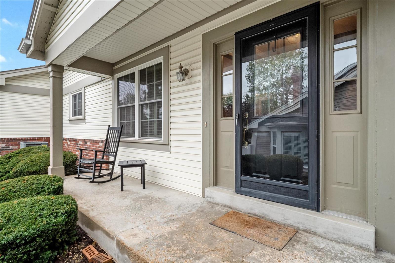 15806 Thomas Ridge Court Chesterfield, MO 63017 - Photo 27 of 35