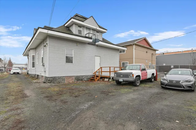 $450,000 | 914 West Mansfield Avenue, Spokane, WA 99205