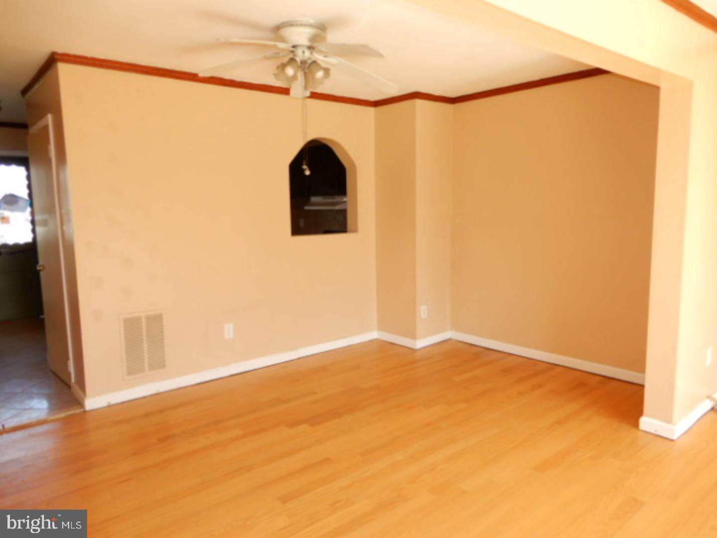 488 Fairfield Road East Windsor, NJ 08520 - Photo 3 of 25 Gallery Image 3