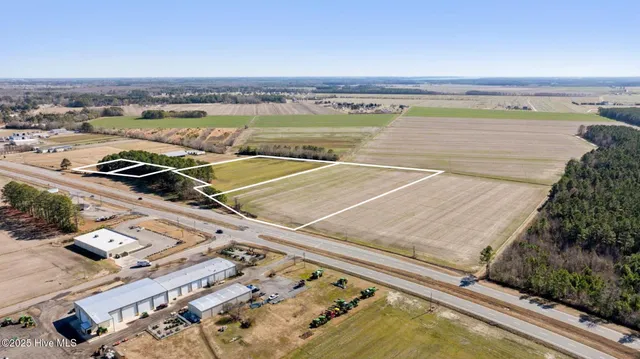 $294,000 | 1604 Ocean Highway North, Hertford, NC 27944