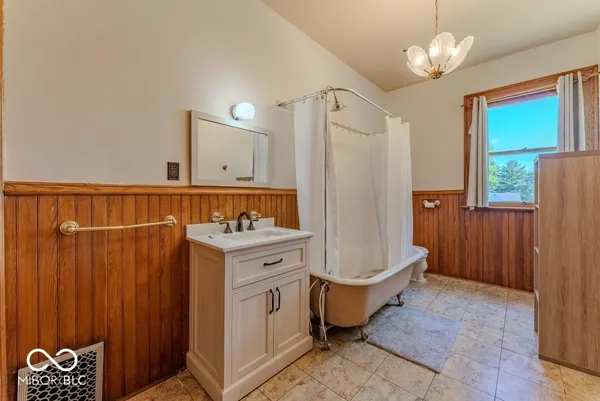 $399,000 | 932 North Washington Street, Marion, IN 46952