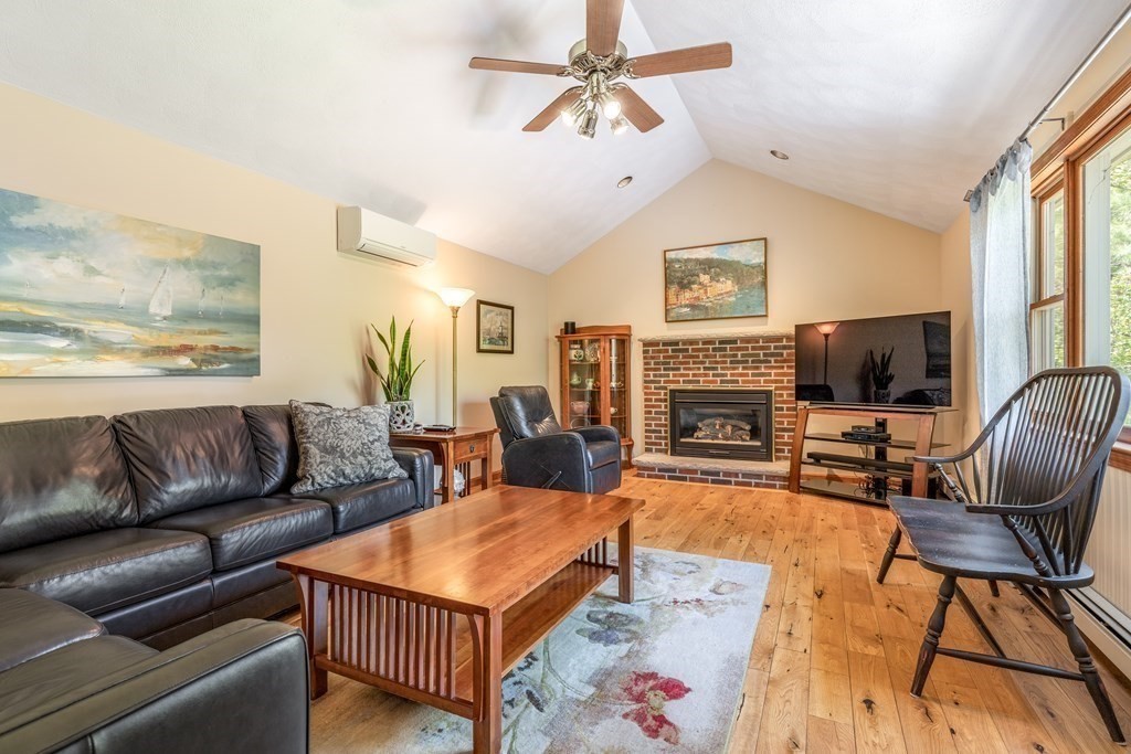 80 Jackman Street Georgetown, MA 01833 - Photo 18 of 42 Gallery Image 18