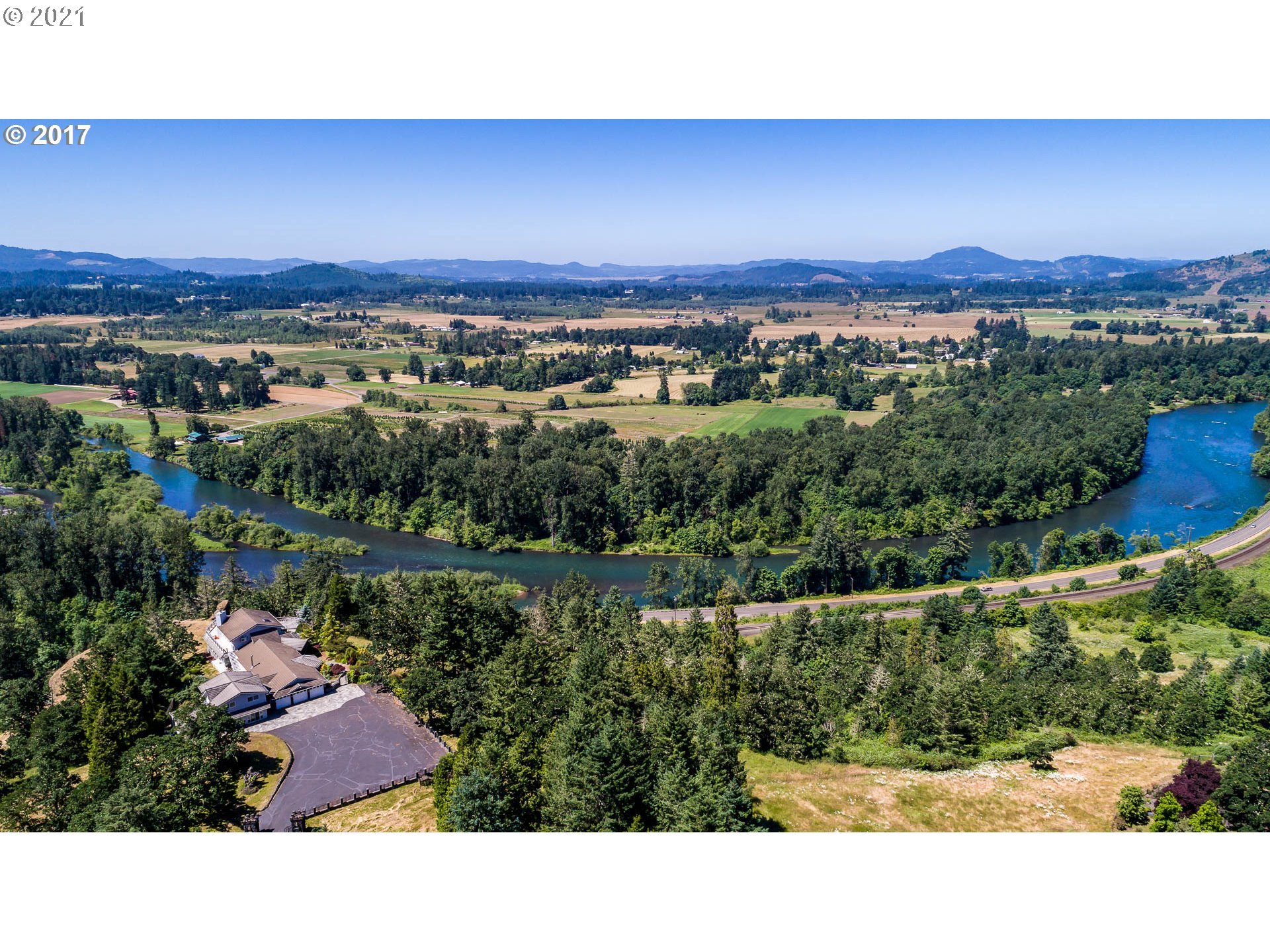 85508 McCumber Lane Springfield, OR 97478 - Photo 2 of 32