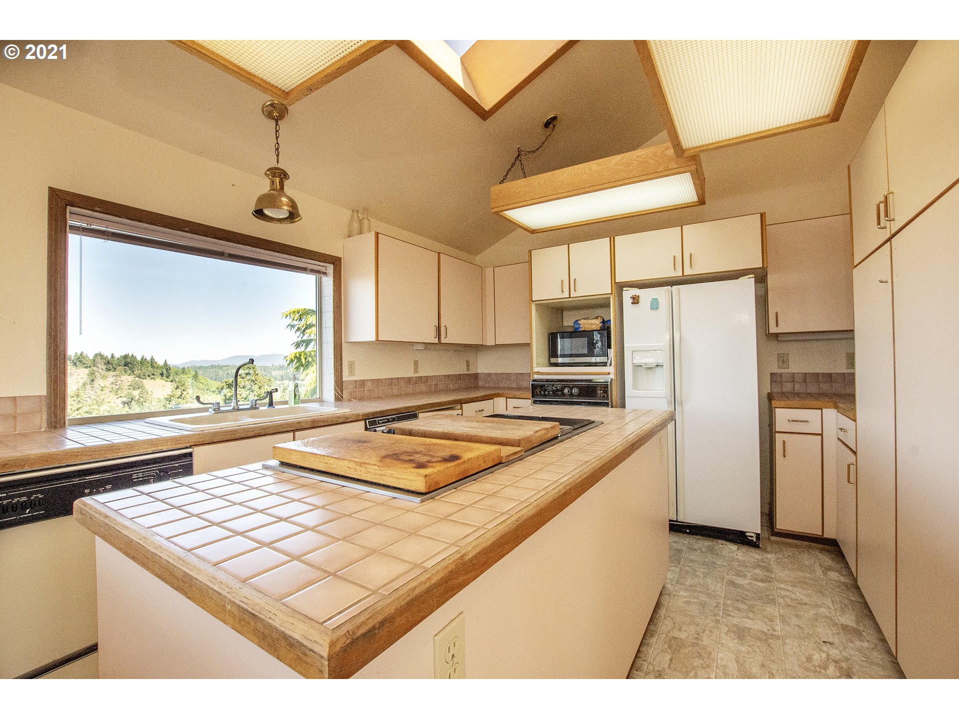 85508 McCumber Lane Springfield, OR 97478 - Photo 16 of 32