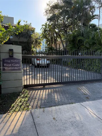 $660,000 | 1000 Northwest N River Drive, Unit 20, Miami, FL 33136