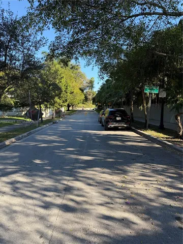 $660,000 | 1000 Northwest N River Drive, Unit 20, Miami, FL 33136