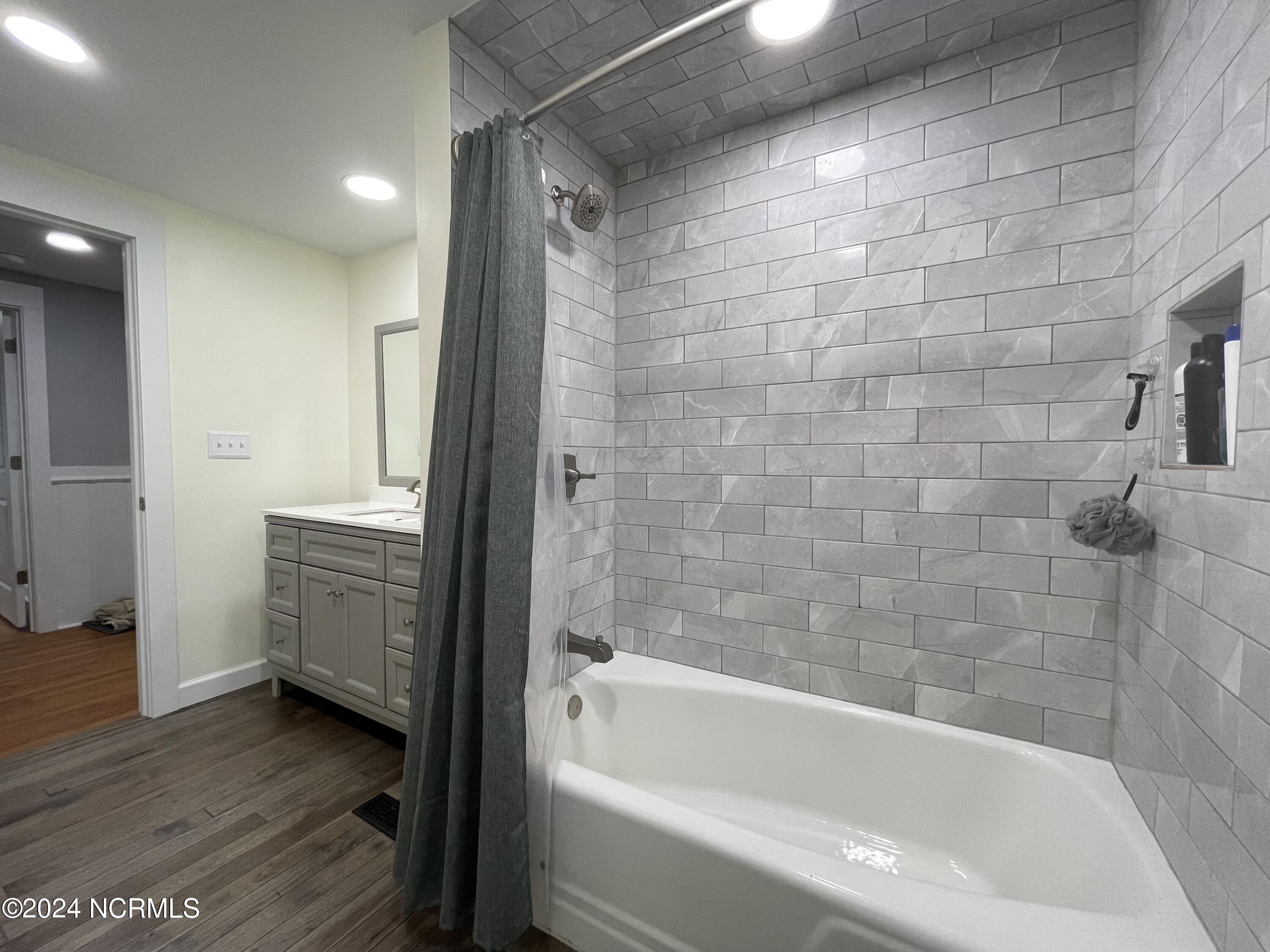 1455 Hickory Grove Road Williamston, NC 27892 - Photo 31 of 34 Bathroom
