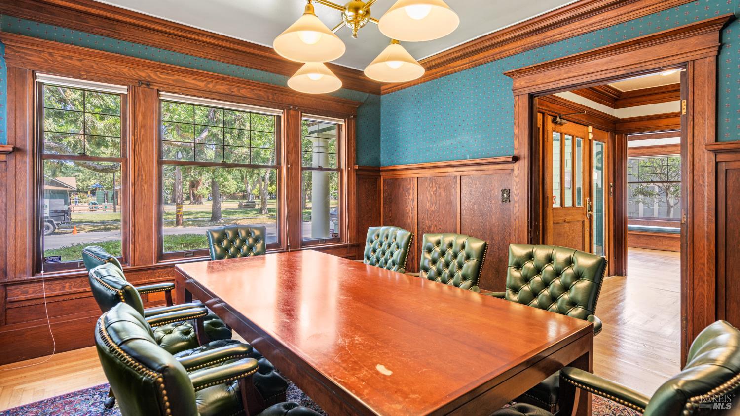 563 Jefferson Street Napa, CA 94559 - Photo 13 of 55 a living room with furniture