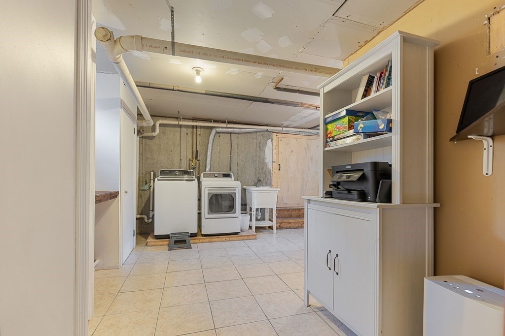 12 Arbor Road Holbrook, MA 02343 - Photo 25 of 37 Gallery Image 25