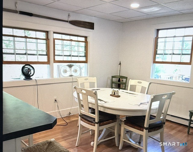 33 Maple Street Stonington, CT 06378 - Photo 3 of 11