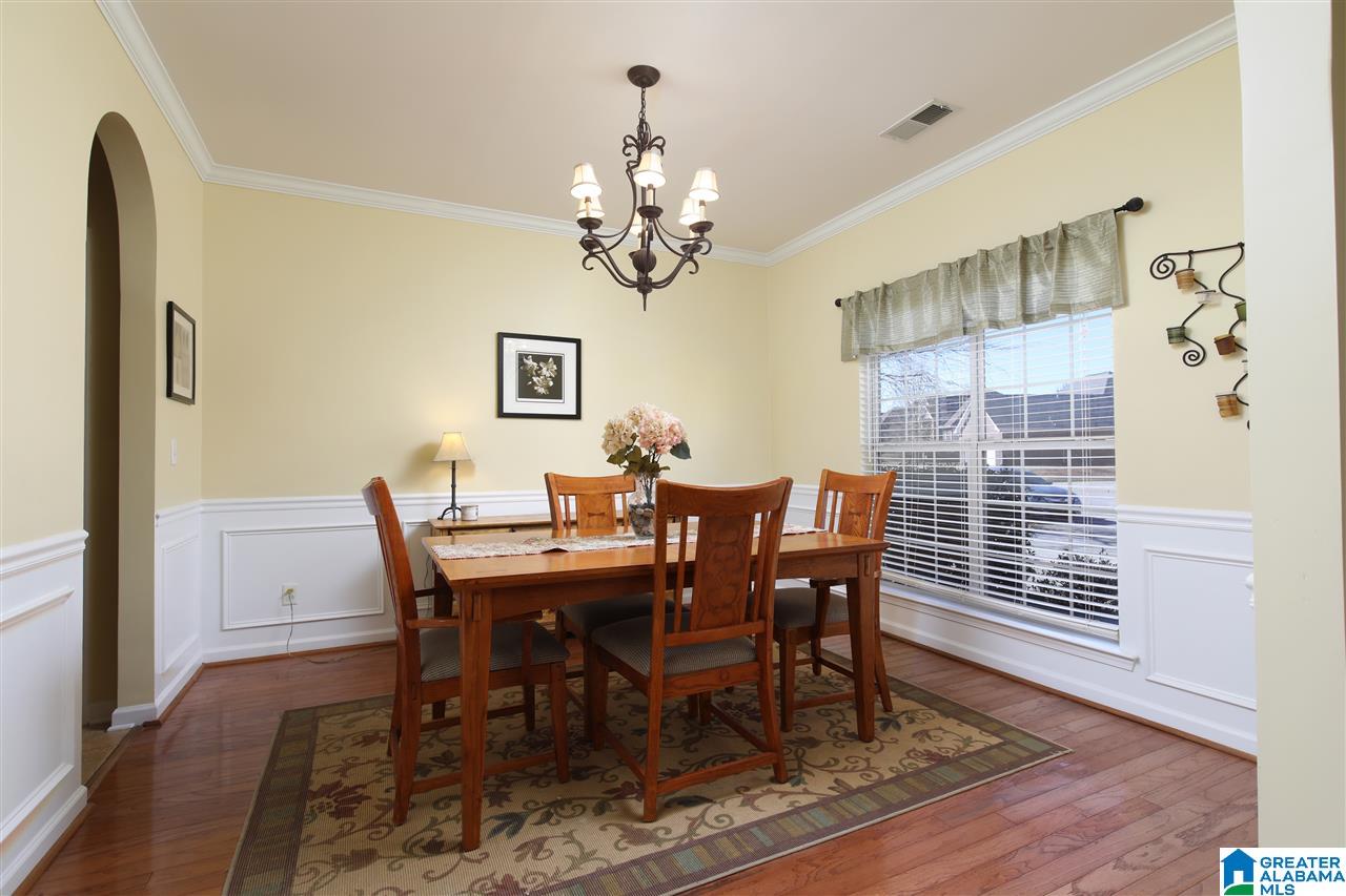 6008 Overlook Lane Bessemer, AL 35022 - Photo 4 of 24