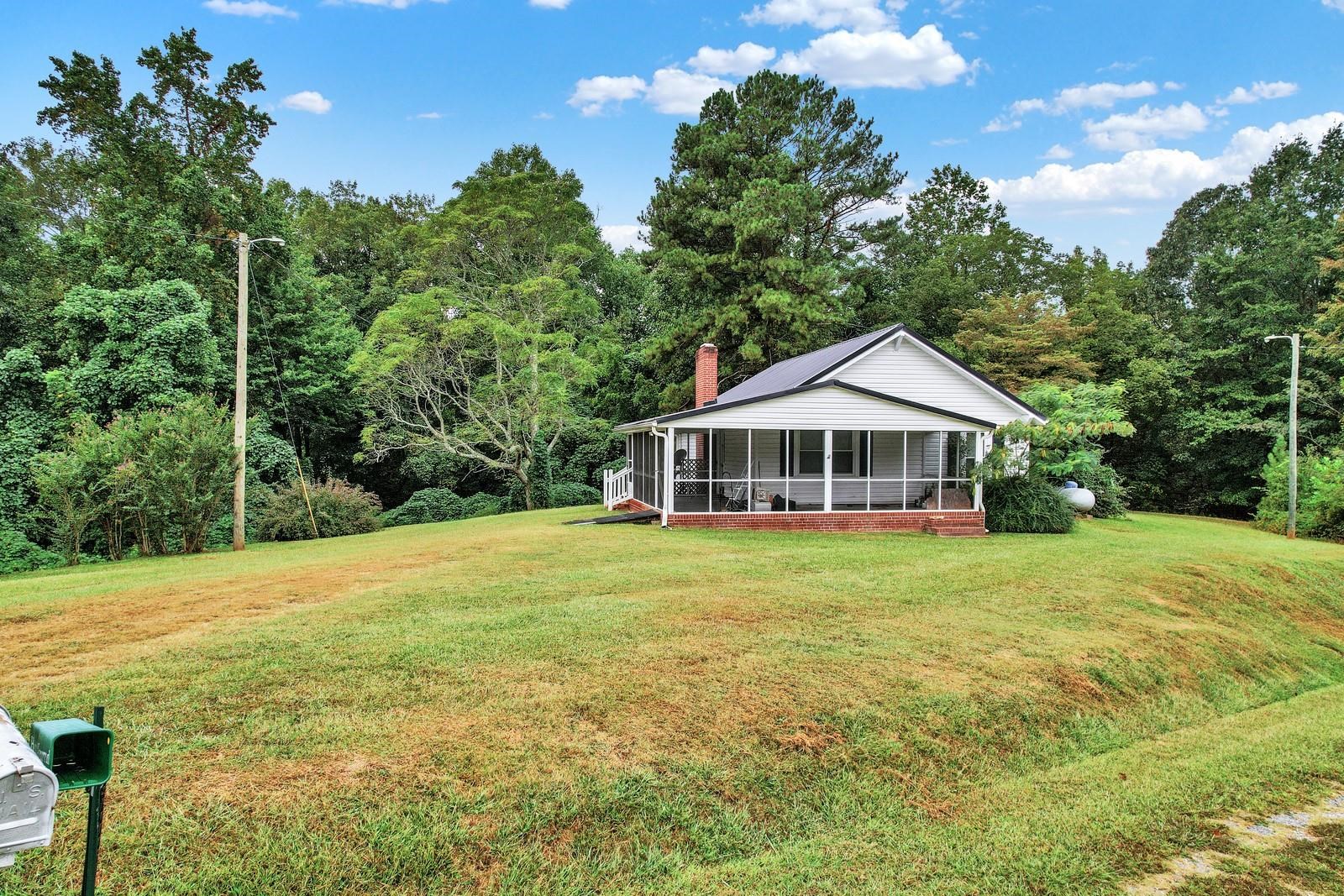 490 Wren-Wray Road Blacksburg, SC 29702 - Photo 2 of 27 Gallery Image 2